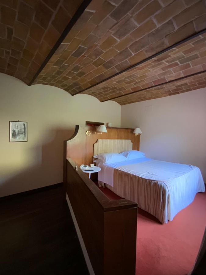 Hotel Gattapone Spoleto Buitenkant foto
