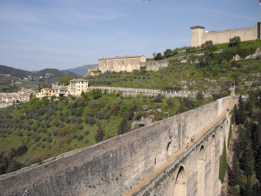Hotel Gattapone Spoleto Buitenkant foto