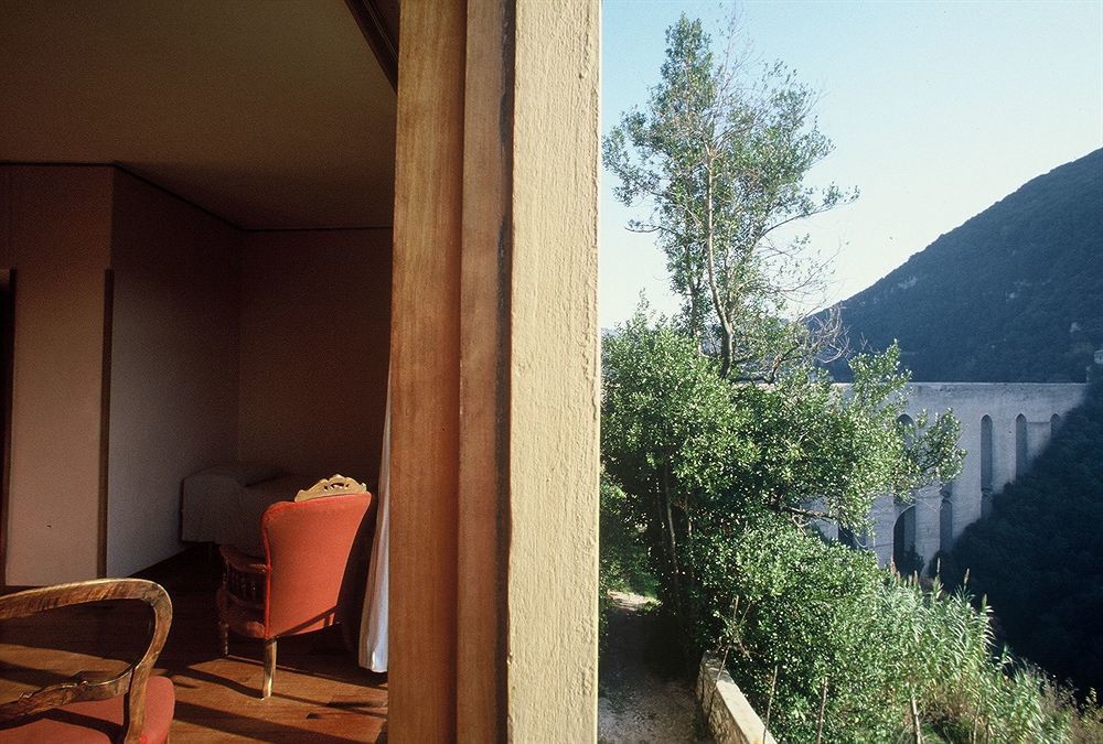 Hotel Gattapone Spoleto Buitenkant foto