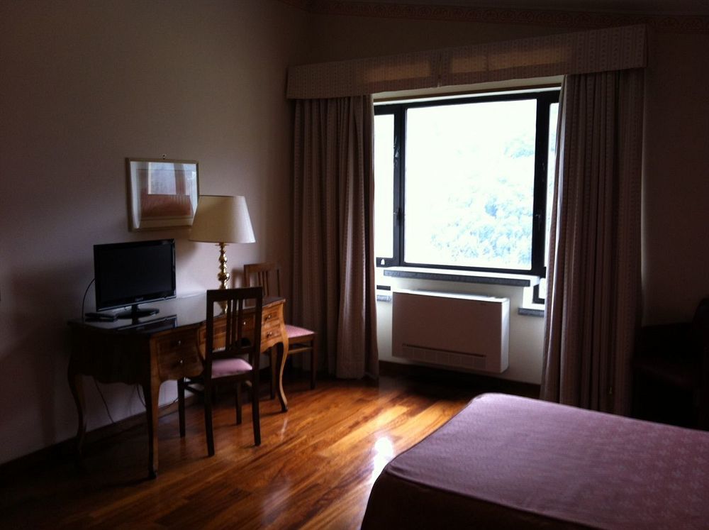 Hotel Gattapone Spoleto Buitenkant foto