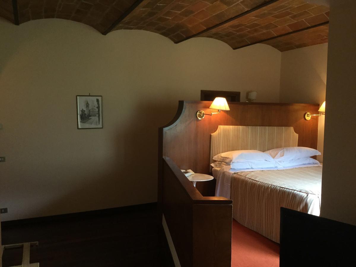Hotel Gattapone Spoleto Buitenkant foto