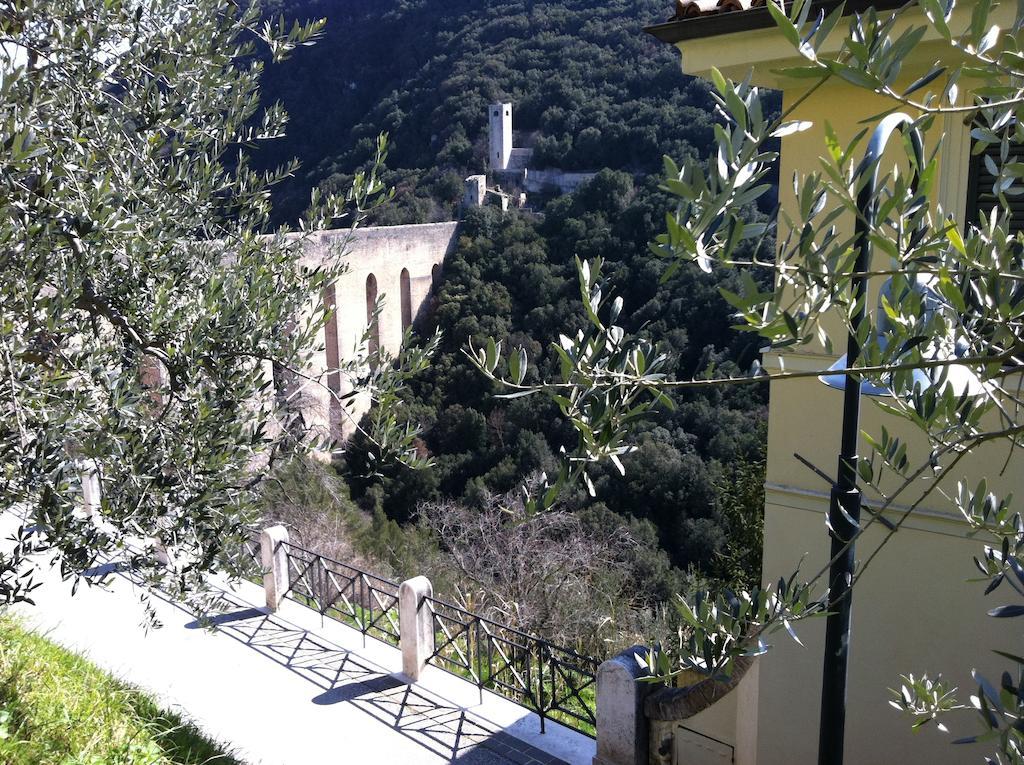 Hotel Gattapone Spoleto Buitenkant foto